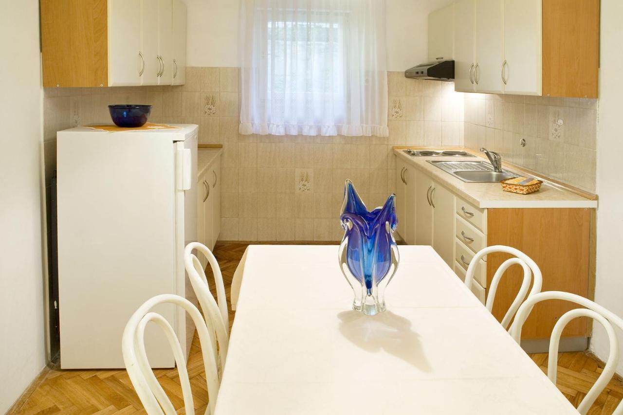 Apartments Lina 2023 Rabac Exterior photo