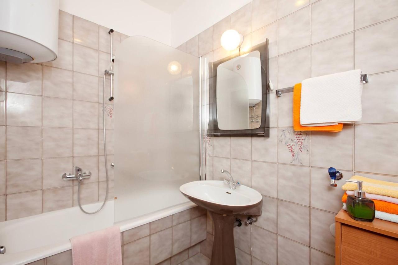 Apartments Lina 2023 Rabac Exterior photo